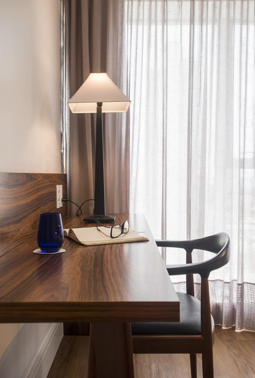 Hotel Luzeiros Recife Kültér fotó A table lamp
